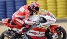 Stefan Bradl hat beim Rennen in Le Mans in der Klasse Moto2 den dritten Platz belegt. Er feierte ihn wie einen Sieg. Foto: dpa