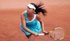 Die Chinesin Shuai Peng schlägt sich bei den Brussels Open in der belgischen Hauptstadt wacker gegen Kirsten Flipkens aus Belgien. Bei dem Turnier spielen die besten Tennisspielerinnen der Welt um ein Preisgeld von umgerechnet 440.000 Euro. Foto: dpa