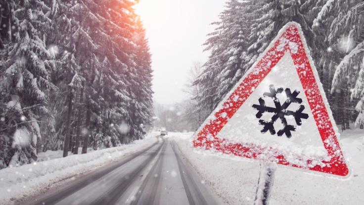 Die neue Woche beginnt winterlich mit Neuschnee und Glättegefahr.
