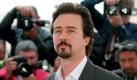 In der Komödie Glauben ist alles spielt Edward Norton an der Seite von Ben Stiller und Jenna Elfman einen katholischen Priester in Liebesnöten. Ein Kontrastprogramm für Norton, der sonst eher in Filmen wie American History X oder Zwielicht zu sehen ist. Foto: dpa