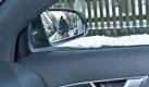 Ist der Außenspiegel hingegen sauber, kann der Autofahrer problemlos erkennen, dass sich das Zweirad nähert und die Situation richtig einschätzen. Foto: WashTec
