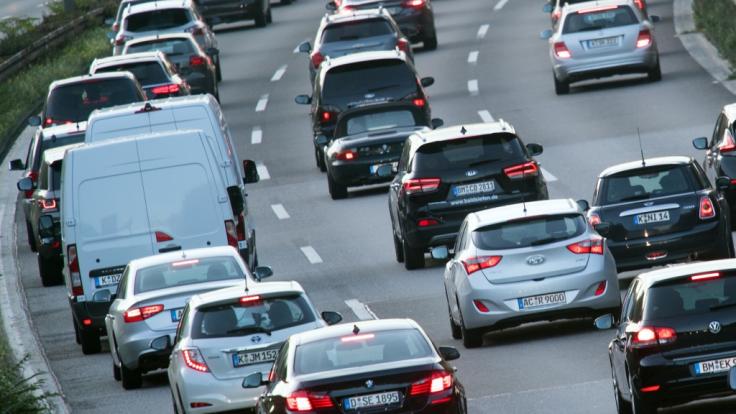 Autofahrer müssen am Wochenende viel Geduld haben: In einigen Bundesländern beginnen die Osterferien.