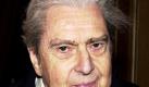 Gar nicht «traurög»: Max Kruse wird 90. Foto: dpa