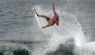 US-Surfer Kelly Slater holte sich seinen zehnten Weltmeistertitel in Puerto Rico.
 Foto: ap