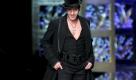 Ob das der britische Modedesigner John Galliano allerdings auch so sieht, sei dahin gestellt. Schließlich haben Vertreter seiner Zunkt oft einen etwas extravaganten Geschmack, wie man sieht. Vanity Fair setzt ihn trotzdem oder gerade deshalb auf den 14. Platz, ... Foto: dpa