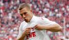 Lukas Podolski würde gerne zum Rückrundenstart für seine Kölner wieder auf dem Platz stehen. Foto: Rolf Vennenbernd Foto: dpa