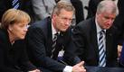 Betretene Mienen: Für Bundeskanzlerin Merkel ist das Scheitern von Christian Wulff im ersten Wahlgang eine schallende Ohrfeige. Foto: dpa