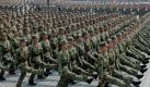 Soldaten der nordkoreanischen Armee bei einer Parade in Pjöngjang. Die Streitkräfte sind laut Medienberichten angesichts zunehmender Spannungen auf der koreanischen Halbinsel in Kampfbereitschaft.

 Foto: dpa