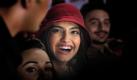 Bollywood actress Sonam Kapoor reacts during a promotional event of an ice cream company in New Delhi, India, Tuesday, Aug. 3, 2010. (AP Photo/Manish Swarup) 


 Foto: ap