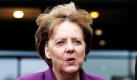 Bundeskanzlerin Angela Merkel (CDU) besuchte heute bei stürmischem Wetter das Gelände des Porsche-Werkes in Leipzig vor Beginn der 40. Regionalkonferenz der Ministerpräsidenten ostdeutscher Länder. Auf der Regionalkonferenz soll unter anderem besprochen werden, welche Anforderungen der drastische Bevölkerungsrückgang in Ostdeutschland an die öffentliche Daseinsvorsorge stellt. Foto: dapd