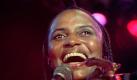 Miriam Makeba tritt in einer Szene des Kinofilms «Mama Africa» in Zaire auf (undatierte Filmszene). Foto: Soul Power/ALPENREPUBLIK GMBH  Foto: dpa