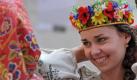 Das Folklore-Ensemble Kralytsia aus Kiew in der Ukraine bereitet sich auf den Autritt beim Weltmusikfestival TFF vor. Dort werden bis zu 70.000 Fans erwartet. Foto: dpa