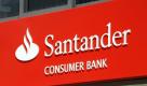 Das Schild ueber dem Eingang der Filiale der spanischen Santander Consumer Bank AG in der Sonnenstrasse in Muenchen (Bayern), aufgenommen am Montag (12.07.10). Die spanische Bank Santander uebernimmt das defizitaere deutsche Privatkundengeschaeft der schwedischen Bank SEB. Durch die Uebernahme der 173 Filialen werde sich die Zahl der Geschaeftsstellen der Santander Consumer Bank AG in Deutschland nahezu verdoppeln, teilte das Unternehmen am Montag der Nachrichtenagentur ddp mit. (zu ddp-Text) Foto: Joerg Koch/ ddp  Foto: ddp