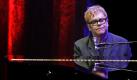 Elton John tritt bei einer Benefizveranstaltung in Indianapolis (USA) auf. Das Konzert erinnerte an den 20. Todestag von Ryan White, der an Aids gestorben war.


 Foto: ap