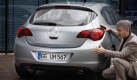 Mark Adams am Opel Astra Foto: pi