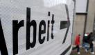 Die Bundesagentur für Arbeit gibt die Arbeitslosenzahlen für April bekannt - die Drei-Millionen-Marke könnte dabei unterschritten sein. Foto: Julian Stratenschulte/Archiv Foto: dpa