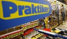 Ein Mitarbeiter räumt am Montag (07.11.2005) in Eschborn bei Frankfurt in einer Filiale der Baumarkt-Kette Praktiker ein Regal auf. Die zum Metro-Konzern gehörende Kette kündigte ihren Börsengang für den 18 November 2005 an. Für die Aktie wird eine Preisspanne von 16 bis 19 Euro erwartet. Foto: Frank Rumpenhorst dpa/lhe +++(c) dpa - Bildfunk+++ Foto: dpa