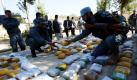 Die afghanische Polizei hat heute 350 Kilogramm Opium sichergestellt. Laut einer inoffiziellen Zahl wird die Opiumproduktion um 61 Prozent steigen. 80 Prozent des weltweiten Opiums kommt aus dem Land am Hindukusch. Aus Opium wird unter anderem Heroin und Morphium hergestellt. Foto: dpa