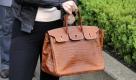 Jennifer mit Birkin bag von Hermes (Foto)