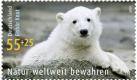 ARCHIV - Berlins Eisbär-Star Knut, gelassen auf seinem Bärenfelsen im Zoo ruhend, ist auf einer Umwelt-Briefmarke der Deutschen Post AG zu sehen (undatiertes Handout). Die schönste deutsche Briefmarke des Jahres 2008 ist die Ausgabe 'Natur weltweit bewahren' aus der Sondermarkenserie 'Für den Umweltschutz'. Das Postwertzeichen zeigt den weltberühmten Berliner Eisbären Knut und steht mit diesem Motiv symbolhaft für die Notwendigkeit, die biologische Vielfalt zu schützen. Die Deutsche Post unterstützt mit dem Verkauf dieser Sonderbriefmarke die Bekämpfung der Ursachen des Klimawandels. An der Wahl zu Deutschlands schönster Briefmarke haben sich in diesem Jahrüber 400.000 Sammler beteiligt. Wie immer wurde der Wettbewerb von der Deutschen Post durchgeführt. dpa/lnw +++(c) dpa - Bildfunk+++ Foto: dpa