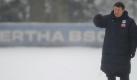 Otto Rehhagel führt jetzt bei der Berliner Hertha Regie. Foto: Hannibal Foto: dpa