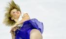 Canadian figure skaters Kirsten Moore-Towers and Dylan Moscovitch compete in the pairs short program at Skate America in Portland, Ore., Friday Nov 12, 2010. (AP Photo/Greg Wahl-Stephens) Foto: ap