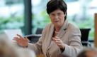 Thüringens Ministerpräsidentin Christine Lieberknecht (CDU) spricht am Mittwoch (08.09.2010) in Erfurt im Thüringer Landtag. Die Atompläne der Bundesregierung bringen die schwarz-rote Koalition in Nöte. Die CDU steht zur Laufzeitverlängerung der Kernkraftwerke, die SPD will den Ausstieg durchsetzen - notfalls auch mit Hilfe der Opposition. Lieberknecht rief in ihrer Rede zu Nüchternheit auf und warnte vor Angstszenarien. Foto: Martin Schutt/lth +++(c) ZB-FUNKREGIO OST - Honorarfrei nur für Bezieher des ZB-Regiodienstes+++ Foto: dpa