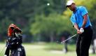 Tiger Woods trainiert auf dem Muirfield Village Golfplatz für das Memorial Golf Turnier in Dublin, Ohio. Das Turnier startet morgen und endet am Sonntag. Foto: ap