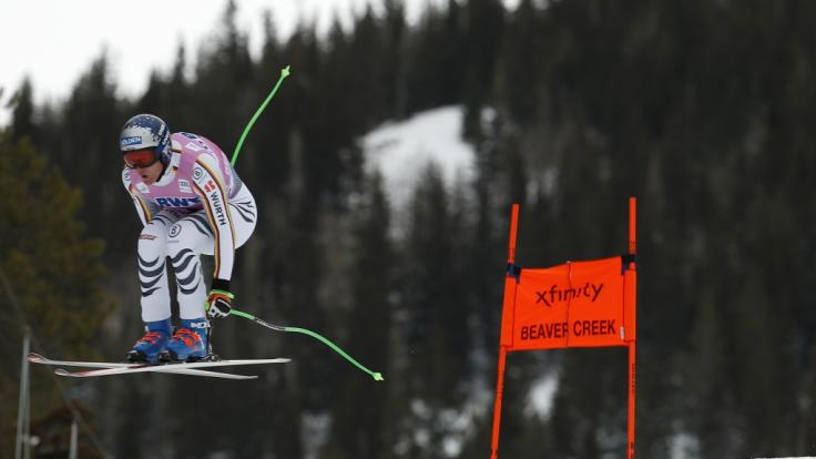 Der deutsche Ski-Star Thomas Dreßen ist bei der Abfahrt in Beaver Creek in den USA schwer gestürzt.