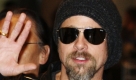 US-Schauspieler Brad Pitt bei seiner Ankunft auf dem International Airport in Narita. Pitt reiste zur Japan-Premiere seines neuesten Films Inglourious Basterds an.
 Foto: ap