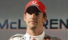 Jenson Button hat bei McLaren Mercedes die große Chance, es seinen Kritikern zu zeigen, die seinen WM-Titel vom Vorjahr nur auf das gute Auto schieben. Sein größter Widersacher ist der Teamkollege. Um in der WM ein Wörtchen mitzureden, muss der 30-Jährige zunächst einmal Team-Liebling Lewis Hamilton hinter sich lassen. Wie schwer das ist, kann er bei Fernando Alonso erfahren. Foto: dpa