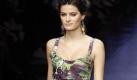 Der Sommer 2012 wird bei Dolce  Gabbana klassisch schön, wie an diesem edlen Outfit zu sehen. Foto: dapd