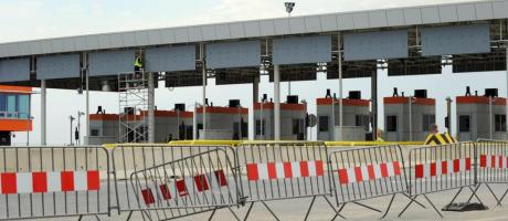 Holprige Anfahrt zu Polens Stadien (Foto)