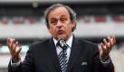 UEFA-Präsident Michel Platini will sich auf keinen Favoriten im Champions-League-Endspiel festlegen. Foto: Bartlomiej Zborowski Foto: dpa