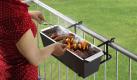 Witzige Gadgets wie diesenBalkongrill gibt es auch für Grillmeister. Hier geht es zu den heißenSpielereien derWoche. Foto: Design3000