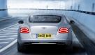 ... und keine billige Modellpflege betrieben. Der Bentley Continental GT bleibt nahe am alten Design und ist dennoch eine echte Neuentwicklung. Kontinuität und Stilbewusstsein ist das, was potentielle Käufer an einem Bentley schätzen. Foto: pi