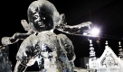 Eine Eisskulptur beim niederländischen Eisskulpturenfestival in Roermond. Das Festival steht unter dem Motto Klassische Geschichten. Foto: dpa