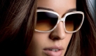XXL voll im Trend: Extragroe Sonnenbrillen sehen nicht nur lssig aus, sondern schtzen auch die Augen optimal. (Bild: Rodenstock/dpa/tmn) Foto: dpa