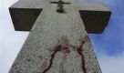 Auf einem Friedhof in Tijuana, der Drogenhauptstadt Mexikos, wurden auf einem Friedhof zwei blutüberströmte Leichen gefunden. Scheinbar handelte es um einen Racheakt. Foto: ap