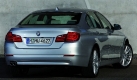 Bei allen Versionen wurden die Verbräuche auf dem Papier gesenkt. So soll etwa der 306 PS starke BMW 535i trotz beeindruckender Fahrleistungen nur noch 8,4 Liter Super auf 100 Kilometer verbrauchen ... Foto: press-inform