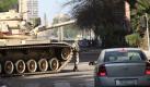 Am Sonntag zog das ägyptische Militär auch in der Touristenstadt Scharm  el Scheich ein. Auf dem Bild bewachen Soldaten die Straßen in der Nähe der US-Botschaft in Kairo. Foto: dpa