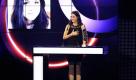 Lena Meyer-Landrut bei ihren Dankesworten für den Echo in der Kategorie Erfolgreichster Newcomer des Jahres national. Eine Rede hatte die 19-Jährige nicht einstudiert.
 Foto: ddp
