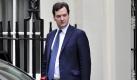 Der britische Finanzminister George Osborne rückt von seiner Blockadehaltung ab. Foto: Andy Rain Foto: dpa