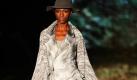 Ein Model präsentiert die neusten Modetrends auf der Sao Paulo Fashion Week in Brasilien. Foto: ap