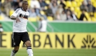 Ursprünglich stand Jérôme Boateng nur im erweiterten Kader der Nationalelf. Doch durch den Ausfall des Stuttgarters Serdar Tasci steigen die Chancen des HSV-Spielers, in den kommenden beiden Partien als Abwehrspieler zum Einsatz zu kommen. Foto: dpa