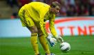Manuel Neuer: Die Nummer eins war direkt gefordert - und glänzte. Neuer bewahrte das DFB-Team mit einer tollen Reaktion gegen Altintop vor einem frühen Rückstand. Und er leitete die ersten beiden Tore ein. Ein kraftvoller Abwurf und ein langer Schlag nach vorne waren die Ausgangspunkte. Tolles Spiel des Bayern-Torwarts. Foto: dpa