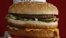 Mehr als 160Währungen gibt es weltweit - wer soll da im Blick behalten, wie viel welche wert ist? Der Big-Mac-Index gibt darüber Aufschluss: Er zeigt an, wie viel ein Big Mac in der jeweiligen Währung inDollar wert ist. Beispiel: Inder Volksrepublik China kostet ein Burger 13,2 Yuan, das sind 1,95 Dollar. Ganz schön günstig: IndenUSA kostet ein Big Mac 3,73 Dollar. In denEuro-Ländern - also auchDeutschland - ist der Burger teurer: 4,33 Dollar. Foto: dapd