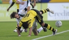 Im letzten Samstagsspiel kämpften Borussia Dortmund und Borussia Mönchengladbach gegeneinander. Viel hatte das Spiel nicht zu bieten. Es entsprach dem Tabellenstand zweier Mannschaften im unteren Drittel. Am Ende hatte Dortmund Glück: Lucas Barrios versenkte einen Ball in der 38. Minute für den BVB. Foto: dpa