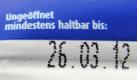 Werden noch gute Waren zu früh weggeworfen? Foto: Jochen Lübke Foto: dpa