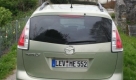 Auch die Rckansicht kann sich durchaus sehen lassen. Geschwungene Formen bei Ladeklappe, Heckleuchten, Bremslichtern und Heckscheibe kaschieren geschickt die Ausmae des Mazda 5. Foto: pi